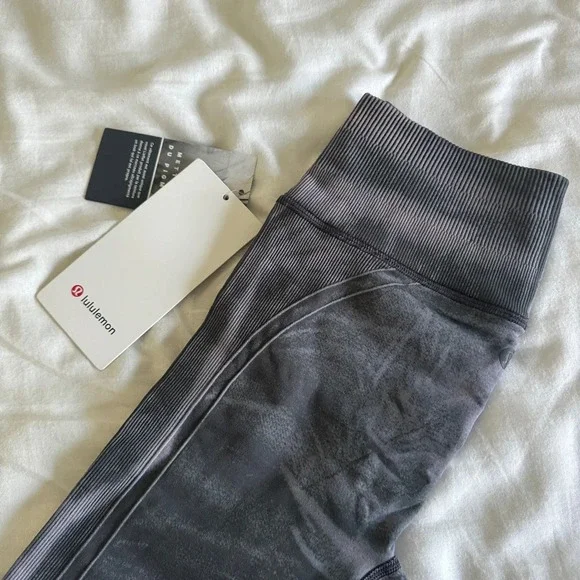 🆕 Lululemon Ebb to Street Tight Wash Stone Wash Graphite Grey - Picture 2 of 8